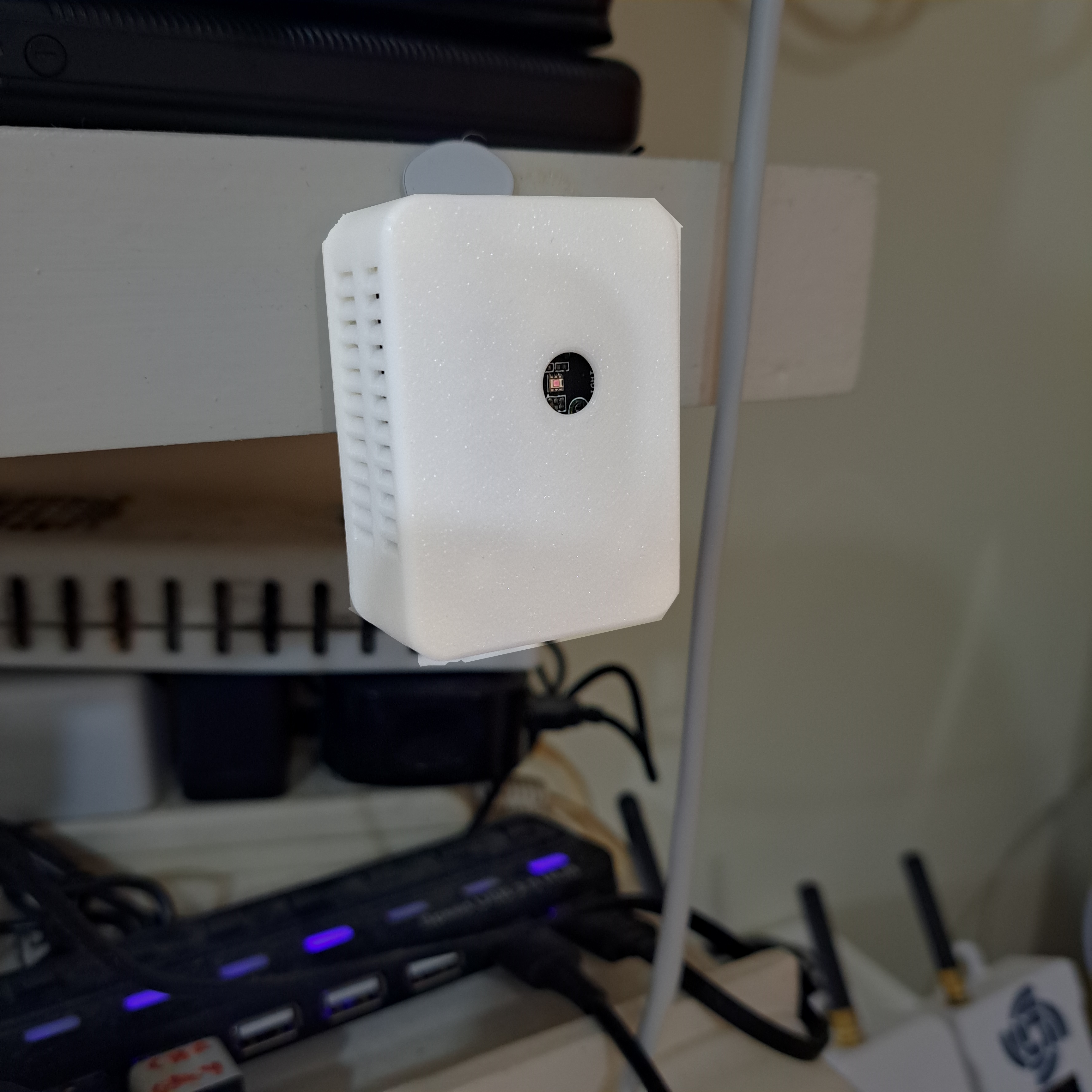 Small size indoor light sensor enclosure