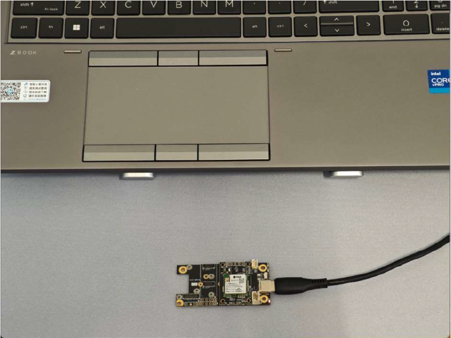 Hardware connection for devices with USB connection